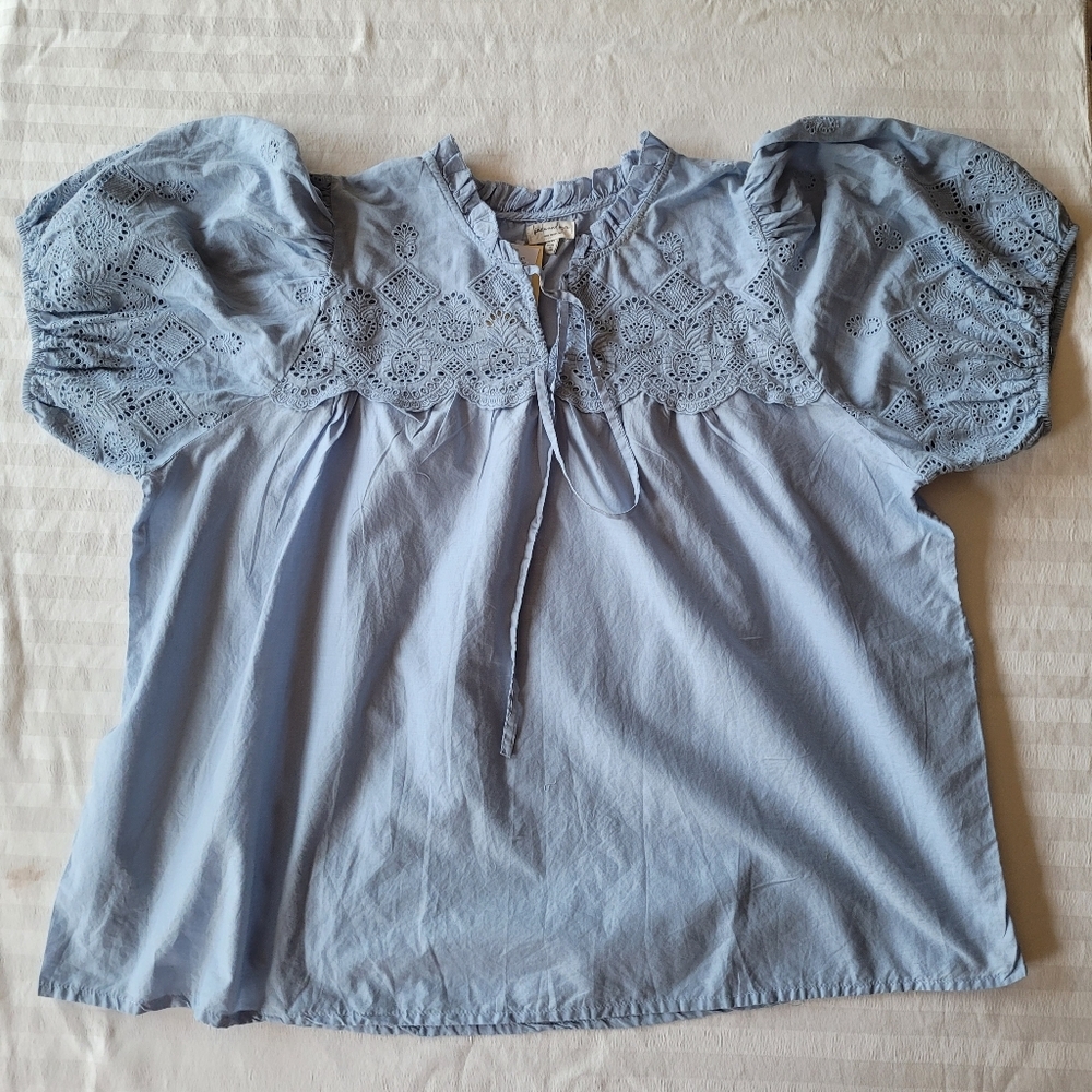 Linda Anderson Women's Blue Lace Detail Top Short Sleeves Size XXL